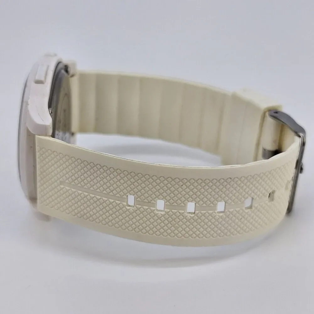Beeasy AW02 Men's Ultra Slim Digital Watch 44MM White Plastic Bands New‎ Battery